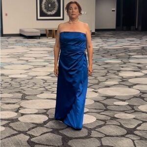 Sleek Blue Strapless Maxi Dress